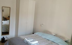 Studio Cannes A 5 Mn A Pied De La Gare Tout Confort Avec Balcon